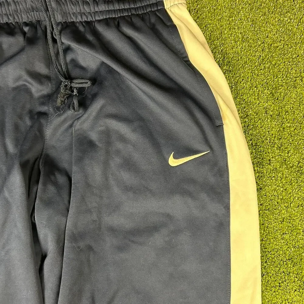 Nike Men's Navy and Blue Joggers-tracksuits